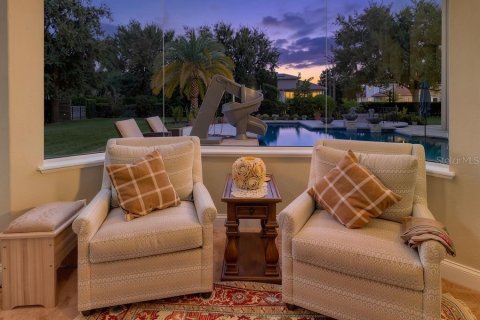 House in Windermere, Florida 6 bedrooms, 586.03 sq.m. № 2210402 - photo 25