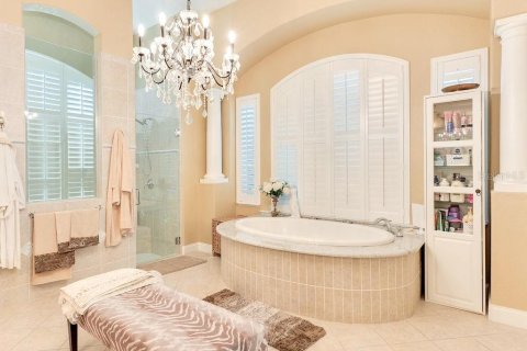 House in Windermere, Florida 6 bedrooms, 586.03 sq.m. № 2210402 - photo 30