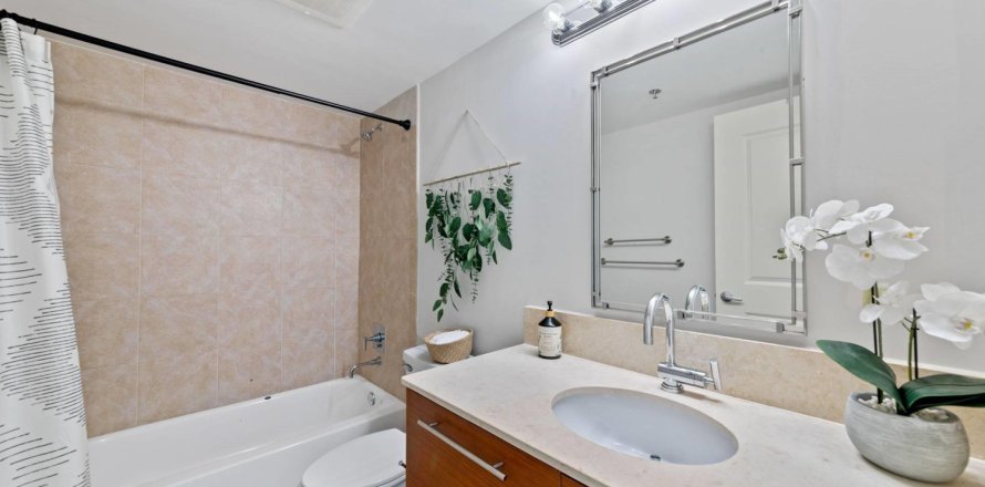 Condominio en Sunrise, Florida, 3 dormitorios  № 1060350
