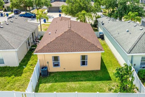 House in Palmetto, Florida 3 bedrooms, 102.19 sq.m. № 1855629 - photo 5
