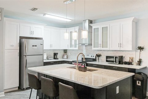 House in Palmetto, Florida 3 bedrooms, 102.19 sq.m. № 1855629 - photo 10