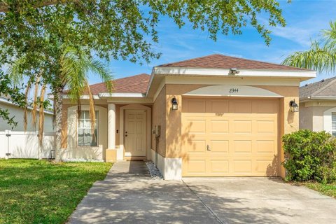 House in Palmetto, Florida 3 bedrooms, 102.19 sq.m. № 1855629 - photo 1