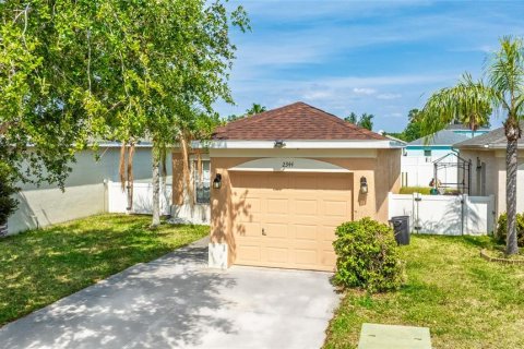 House in Palmetto, Florida 3 bedrooms, 102.19 sq.m. № 1855629 - photo 2