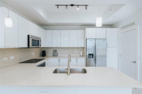 Copropriété à vendre à Miami, Floride: 3 chambres, 176.79 m2 № 1500780 - photo 4
