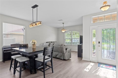 House in Tampa, Florida 4 bedrooms, 208.84 sq.m. № 1869854 - photo 7