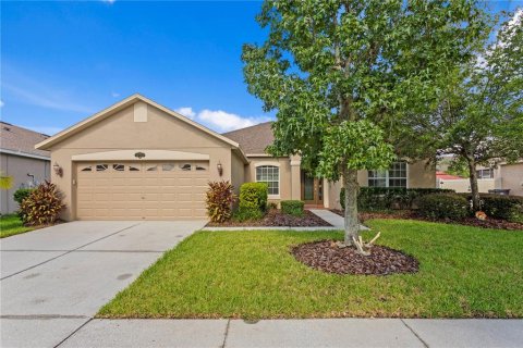 House in Tampa, Florida 4 bedrooms, 208.84 sq.m. № 1869854 - photo 1