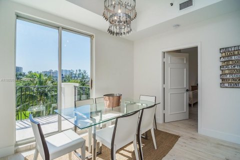 Copropriété à louer à Aventura, Floride: 4 chambres, 403.1 m2 № 2169790 - photo 23