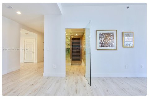 Copropriété à louer à Aventura, Floride: 4 chambres, 403.1 m2 № 2169790 - photo 8