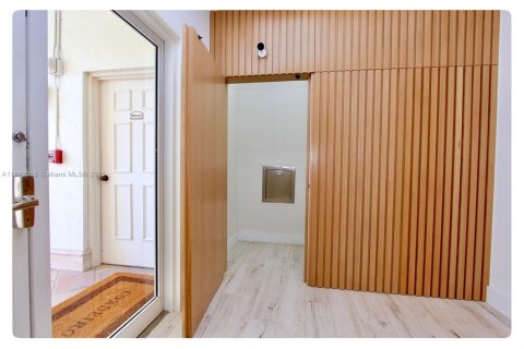 Copropriété à louer à Aventura, Floride: 4 chambres, 403.1 m2 № 2169790 - photo 4