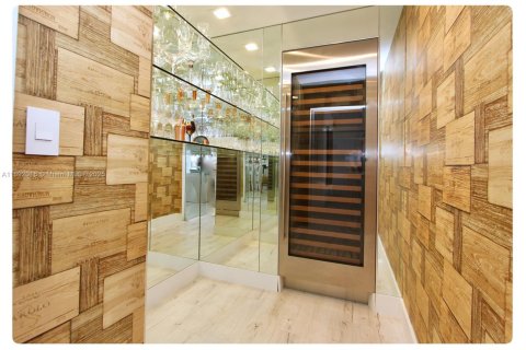 Copropriété à louer à Aventura, Floride: 4 chambres, 403.1 m2 № 2169790 - photo 9