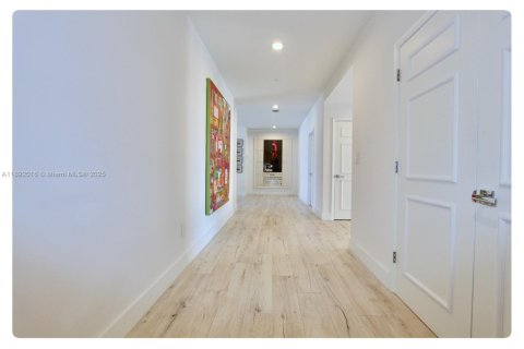 Copropriété à louer à Aventura, Floride: 4 chambres, 403.1 m2 № 2169790 - photo 6