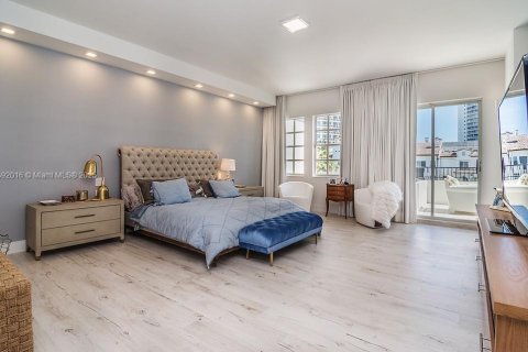 Copropriété à louer à Aventura, Floride: 4 chambres, 403.1 m2 № 2169790 - photo 27