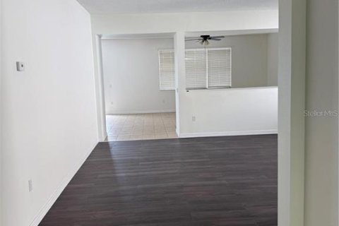 House in Kissimmee, Florida 3 bedrooms, 173.36 sq.m. № 2393997 - photo 2