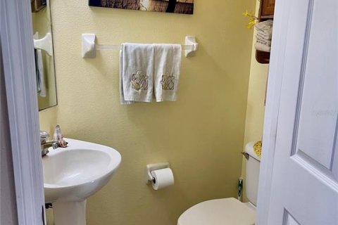 Condo in Indian Shores, Florida, 3 bedrooms  № 1876619 - photo 11