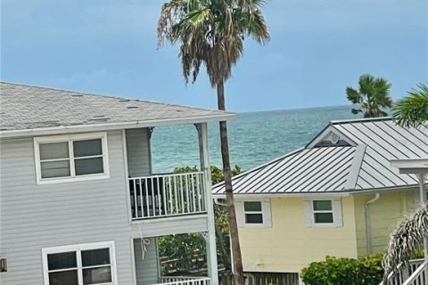 Condo in Indian Shores, Florida, 3 bedrooms  № 1876619 - photo 21