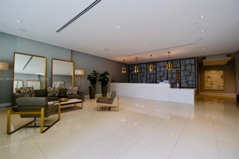 Купить кондоминиум в Майами, Флорида 1 спальня, 52.03м2, № 1849248 - фото 10