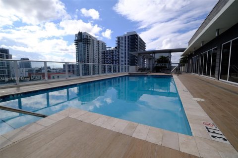 Condo in Miami, Florida, 1 bedroom  № 1849248 - photo 12