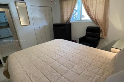 Condo in Plantation, Florida, 2 bedrooms  № 1864624 - photo 19
