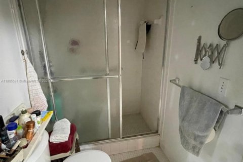 Condo in Plantation, Florida, 2 bedrooms  № 1864624 - photo 29