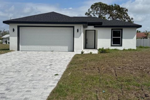 Casa en alquiler en Port Charlotte, Florida, 3 dormitorios, 117.99 m2 № 1648515 - foto 1