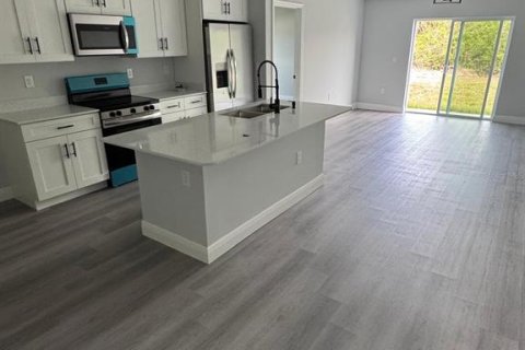 Casa en alquiler en Port Charlotte, Florida, 3 dormitorios, 117.99 m2 № 1648515 - foto 4