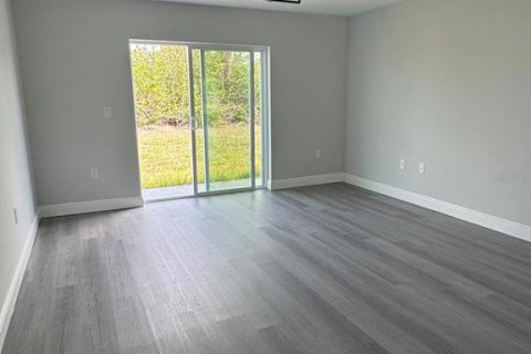 Casa en alquiler en Port Charlotte, Florida, 3 dormitorios, 117.99 m2 № 1648515 - foto 8