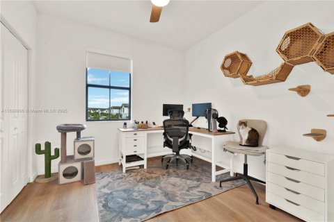 Townhouse in Miami, Florida 3 bedrooms, 141.21 sq.m. № 1806474 - photo 28