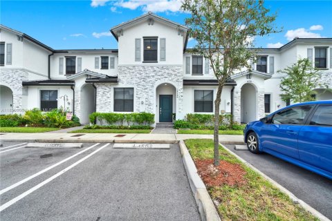 Townhouse in Miami, Florida 3 bedrooms, 141.21 sq.m. № 1806474 - photo 1