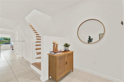 Townhouse in Miami, Florida 3 bedrooms, 141.21 sq.m. № 1806474 - photo 22