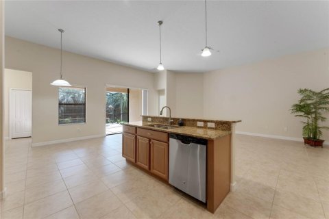 House in Davenport, Florida 4 bedrooms, 221.2 sq.m. № 1837076 - photo 25