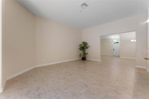 House in Davenport, Florida 4 bedrooms, 221.2 sq.m. № 1837076 - photo 22