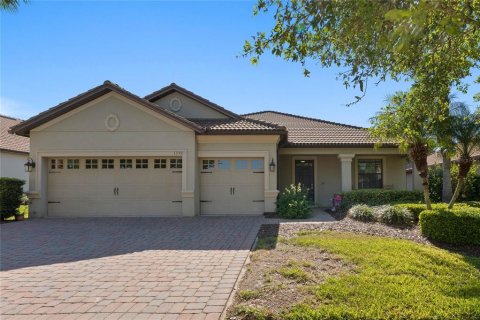 House in Davenport, Florida 4 bedrooms, 221.2 sq.m. № 1837076 - photo 1