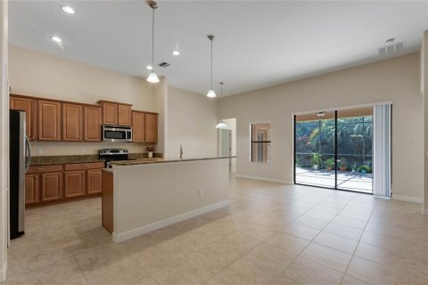 House in Davenport, Florida 4 bedrooms, 221.2 sq.m. № 1837076 - photo 17