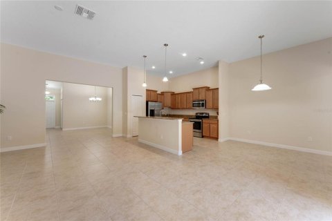 House in Davenport, Florida 4 bedrooms, 221.2 sq.m. № 1837076 - photo 19