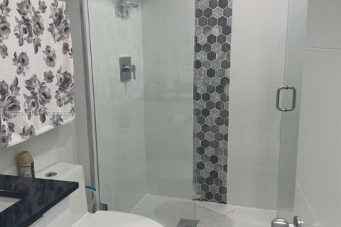 Copropriété à vendre à Aventura, Floride: 2 chambres, 100.61 m2 № 1968749 - photo 6