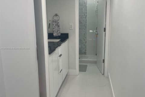 Copropriété à vendre à Aventura, Floride: 2 chambres, 100.61 m2 № 1968749 - photo 3