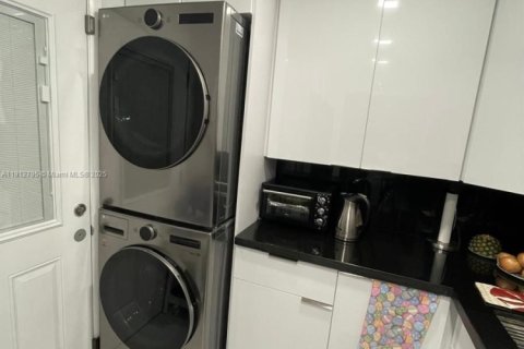 Copropriété à vendre à Aventura, Floride: 2 chambres, 100.61 m2 № 1968749 - photo 5