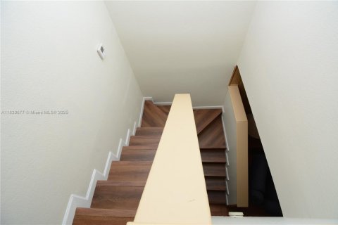 Townhouse in Miami, Florida 3 bedrooms, 140.28 sq.m. № 1828762 - photo 11