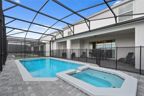 House in Davenport, Florida 9 bedrooms, 408.68 sq.m. № 1775651 - photo 7