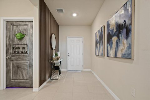House in Davenport, Florida 9 bedrooms, 408.68 sq.m. № 1775651 - photo 8