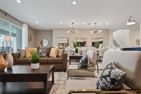 House in Davenport, Florida 9 bedrooms, 408.68 sq.m. № 1775651 - photo 21