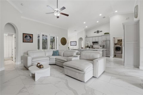 Villa ou maison à vendre à Winter Springs, Floride: 4 chambres, 221.2 m2 № 2201395 - photo 10
