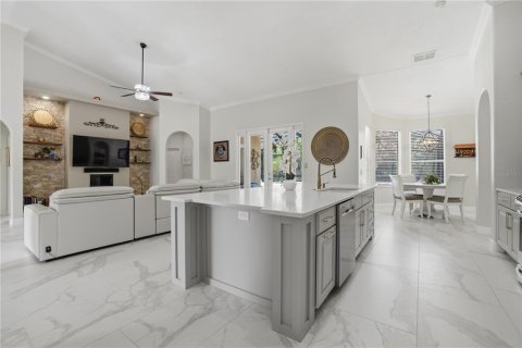Villa ou maison à vendre à Winter Springs, Floride: 4 chambres, 221.2 m2 № 2201395 - photo 6