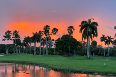 Condo in Hialeah, Florida, 3 bedrooms  № 2074207 - photo 27