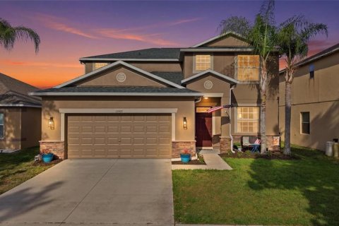 House in Sun City Center, Florida 4 bedrooms, 238.67 sq.m. № 2226389 - photo 2