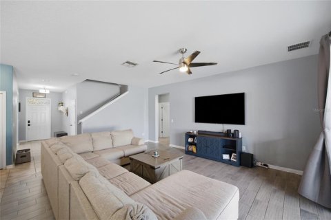 House in Sun City Center, Florida 4 bedrooms, 238.67 sq.m. № 2226389 - photo 8