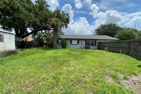 House in Orlando, Florida 3 bedrooms, 126.35 sq.m. № 1856401 - photo 30
