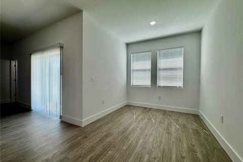 House in Ocala, Florida 4 bedrooms, 168.15 sq.m. № 2416274 - photo 10