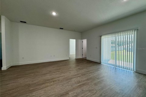 House in Ocala, Florida 4 bedrooms, 168.15 sq.m. № 2416274 - photo 11