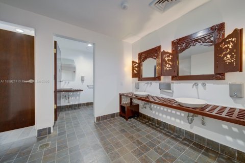 Condominio en venta en Miami, Florida, 1 dormitorio, 64.66 m2 № 1979622 - foto 19